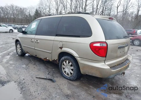 2006 Chrysler Town & Country Touring from USA, damaged, VIN 2A8GP54L56R625089